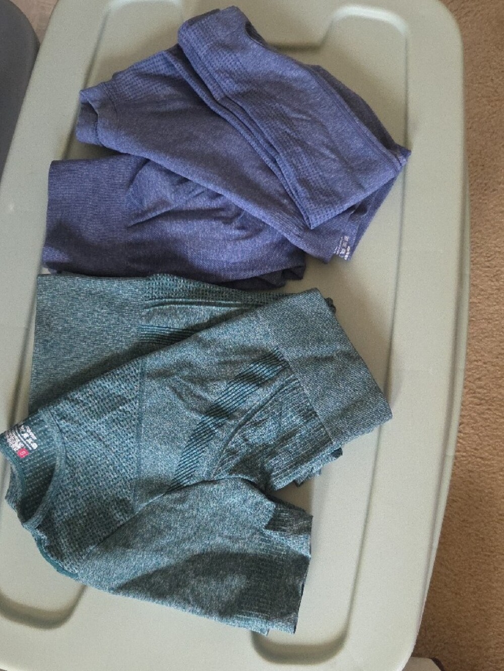 Seamless Workout Set - Teal Top & Lavender Leggings - Picture 2 of 7